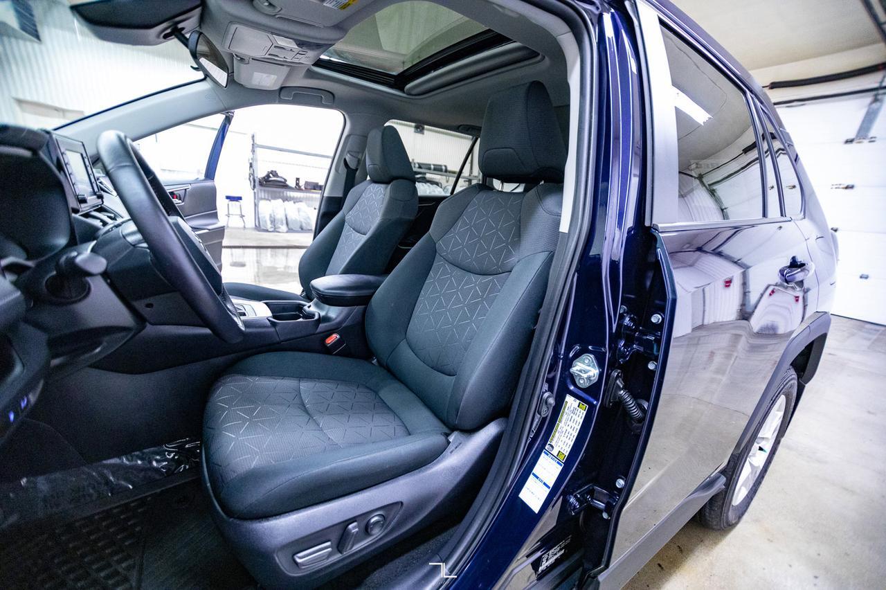 2021 Toyota RAV4 AWD XLE Roof BCam Red Deer AB