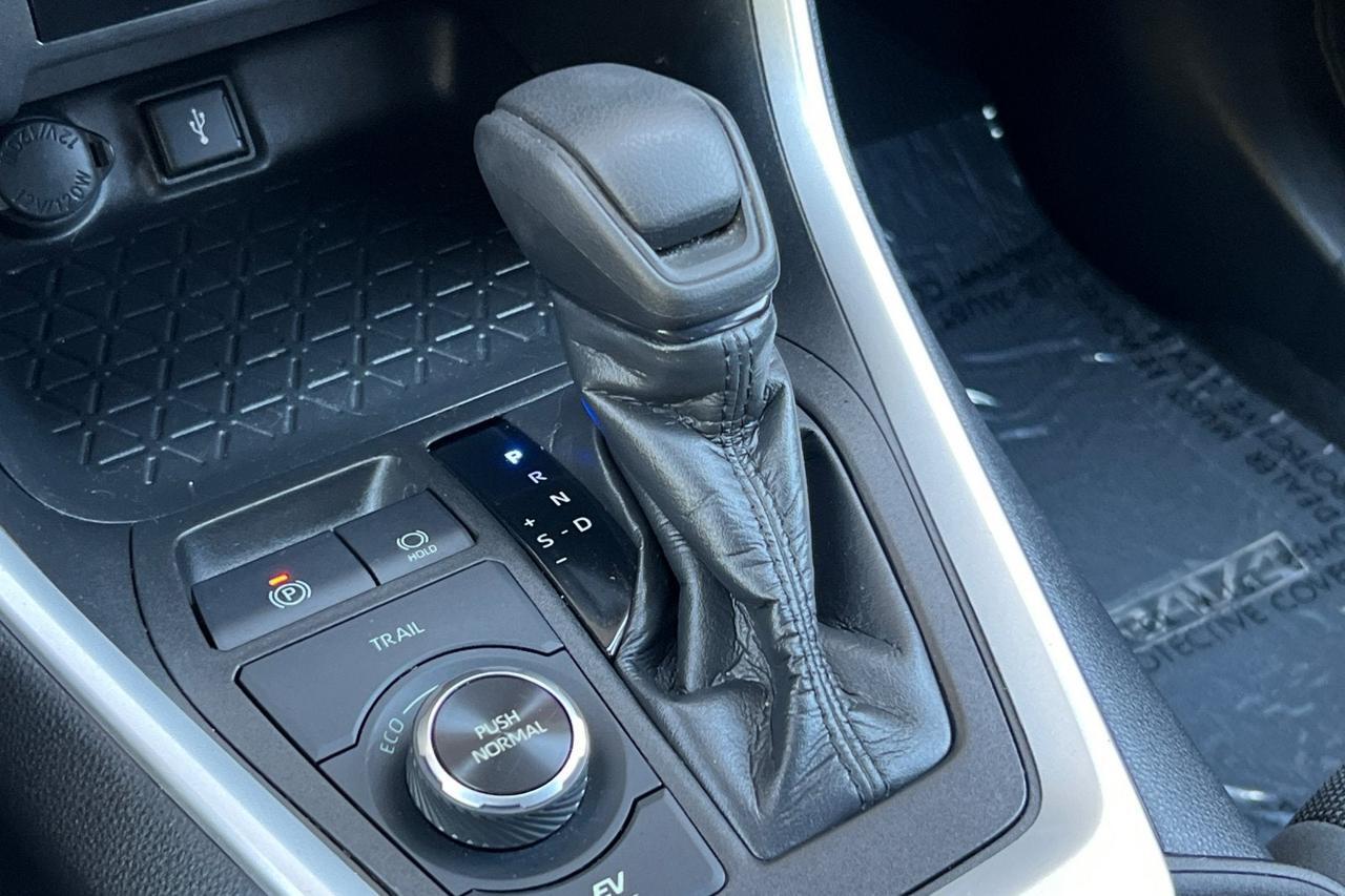 2021 Toyota RAV4 Hybrid LE Roseville CA