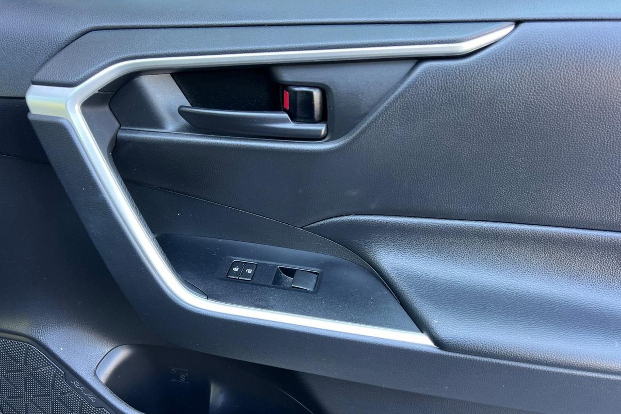 2021 Toyota RAV4 Hybrid LE Roseville CA