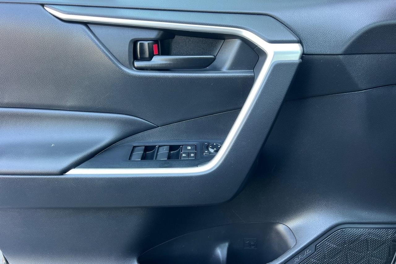 2021 Toyota RAV4 Hybrid LE Roseville CA