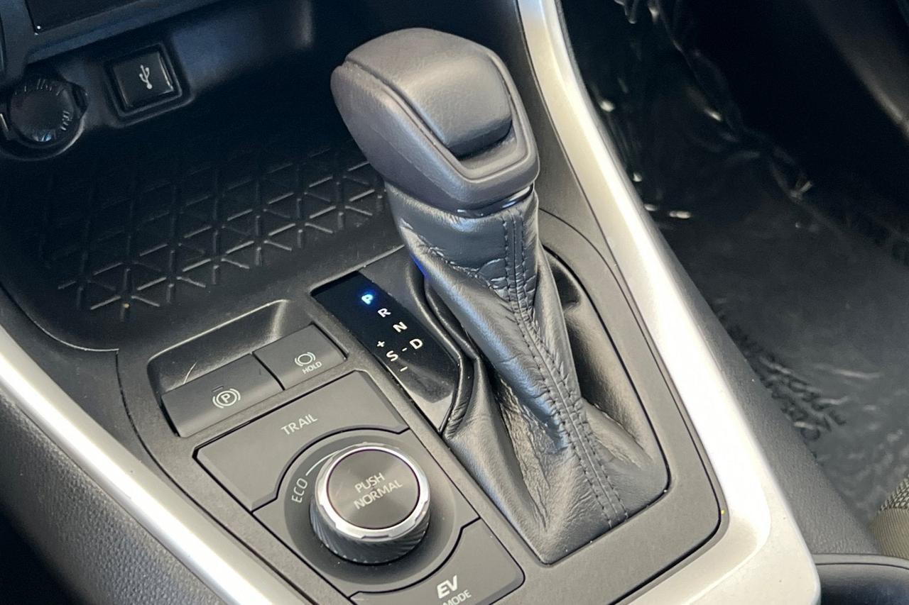 2021 Toyota RAV4 Hybrid LE Roseville CA