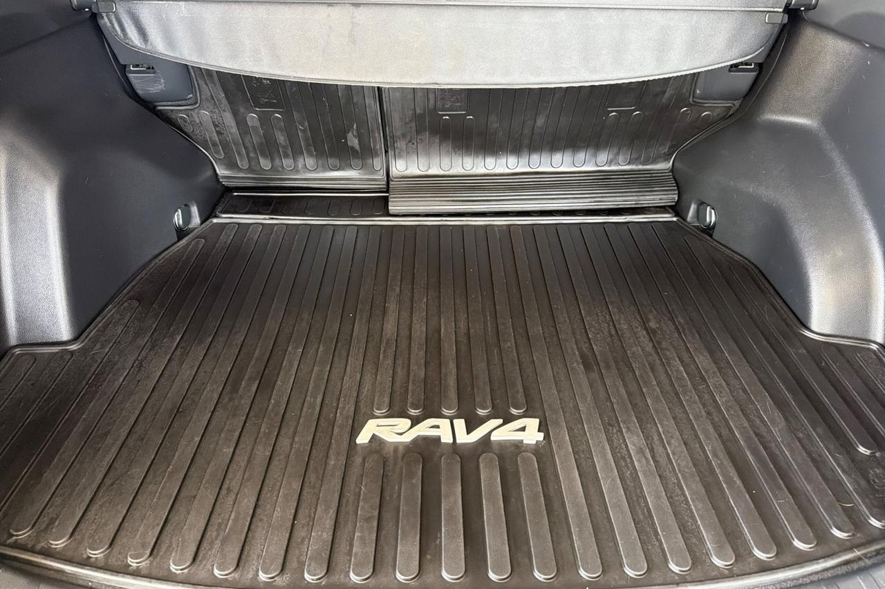 2021 Toyota RAV4 Hybrid LE Roseville CA