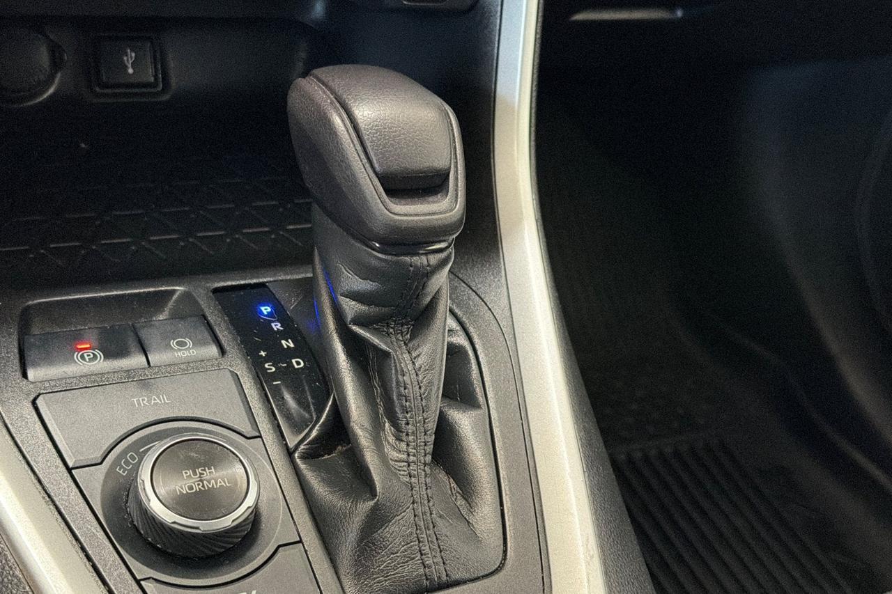 2021 Toyota RAV4 Hybrid LE Roseville CA