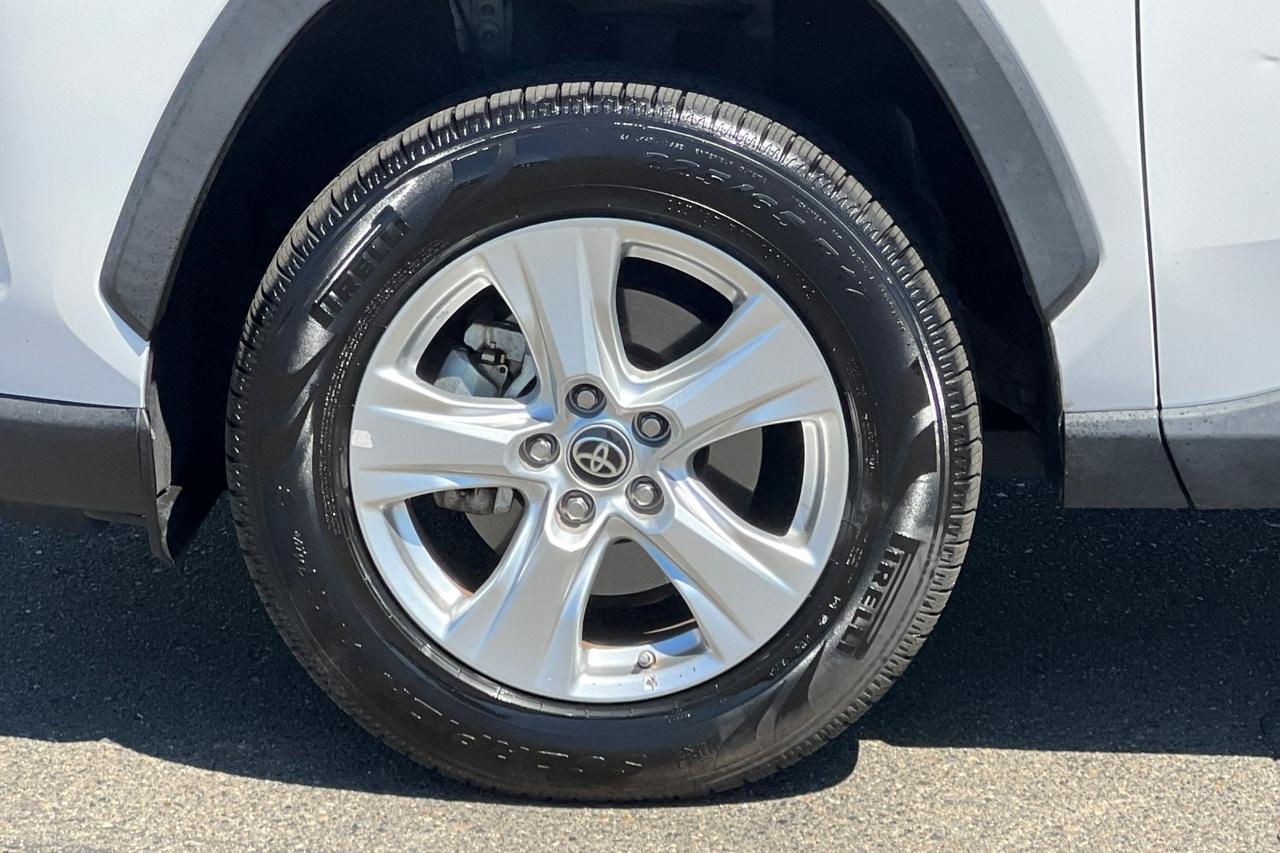 2021 Toyota RAV4 Hybrid LE Roseville CA