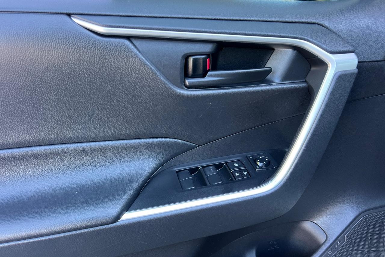2021 Toyota RAV4 Hybrid LE Roseville CA