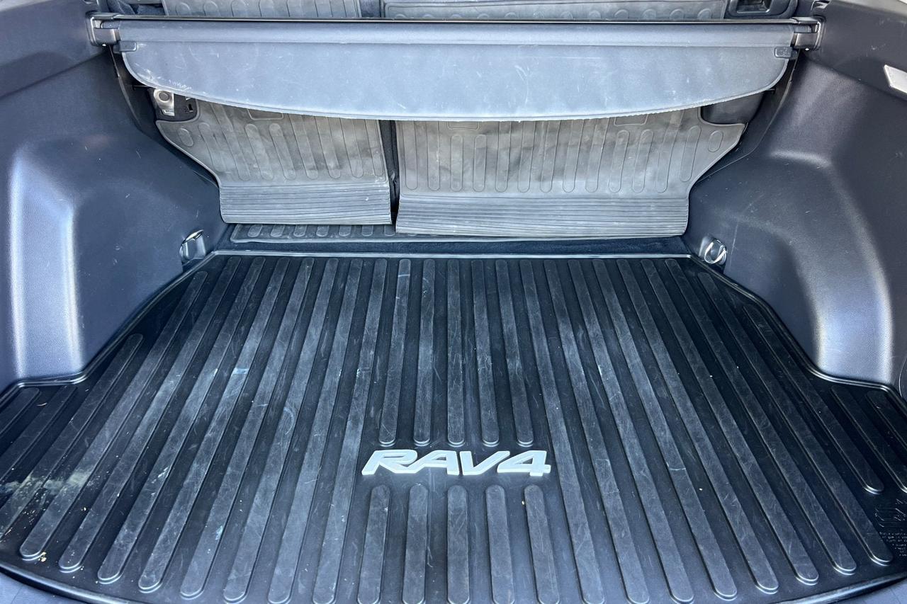 2021 Toyota RAV4 Hybrid LE Roseville CA