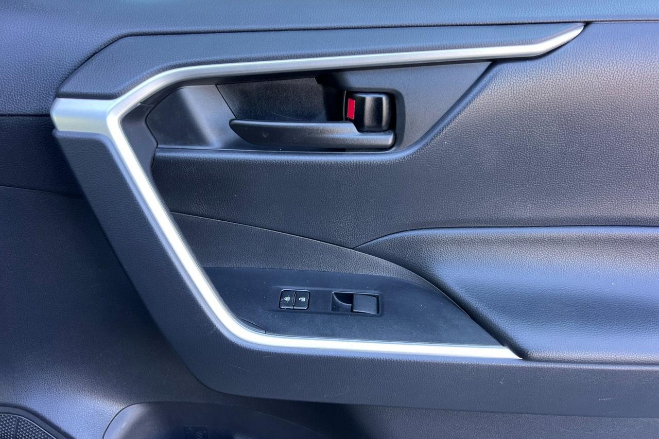 2021 Toyota RAV4 Hybrid LE Roseville CA