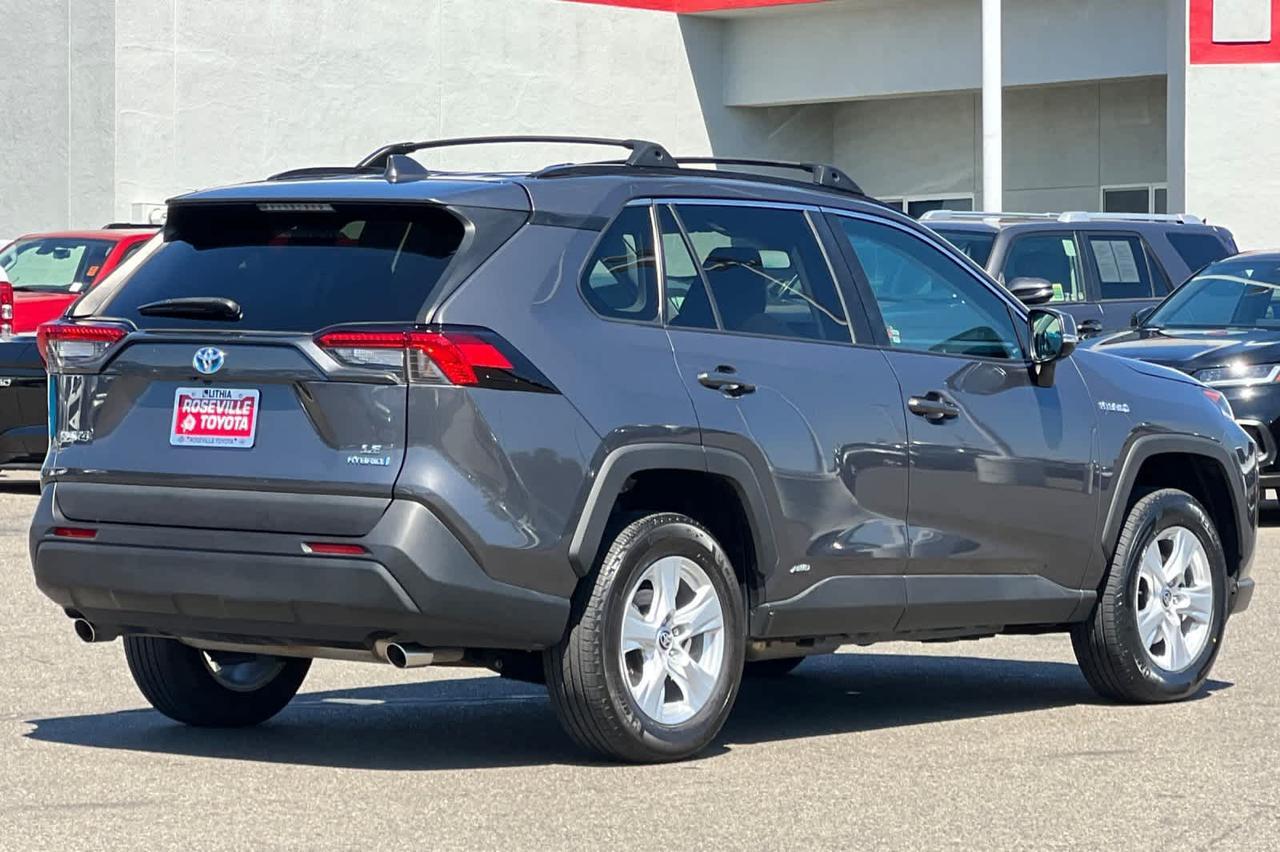 2021 Toyota RAV4 Hybrid LE