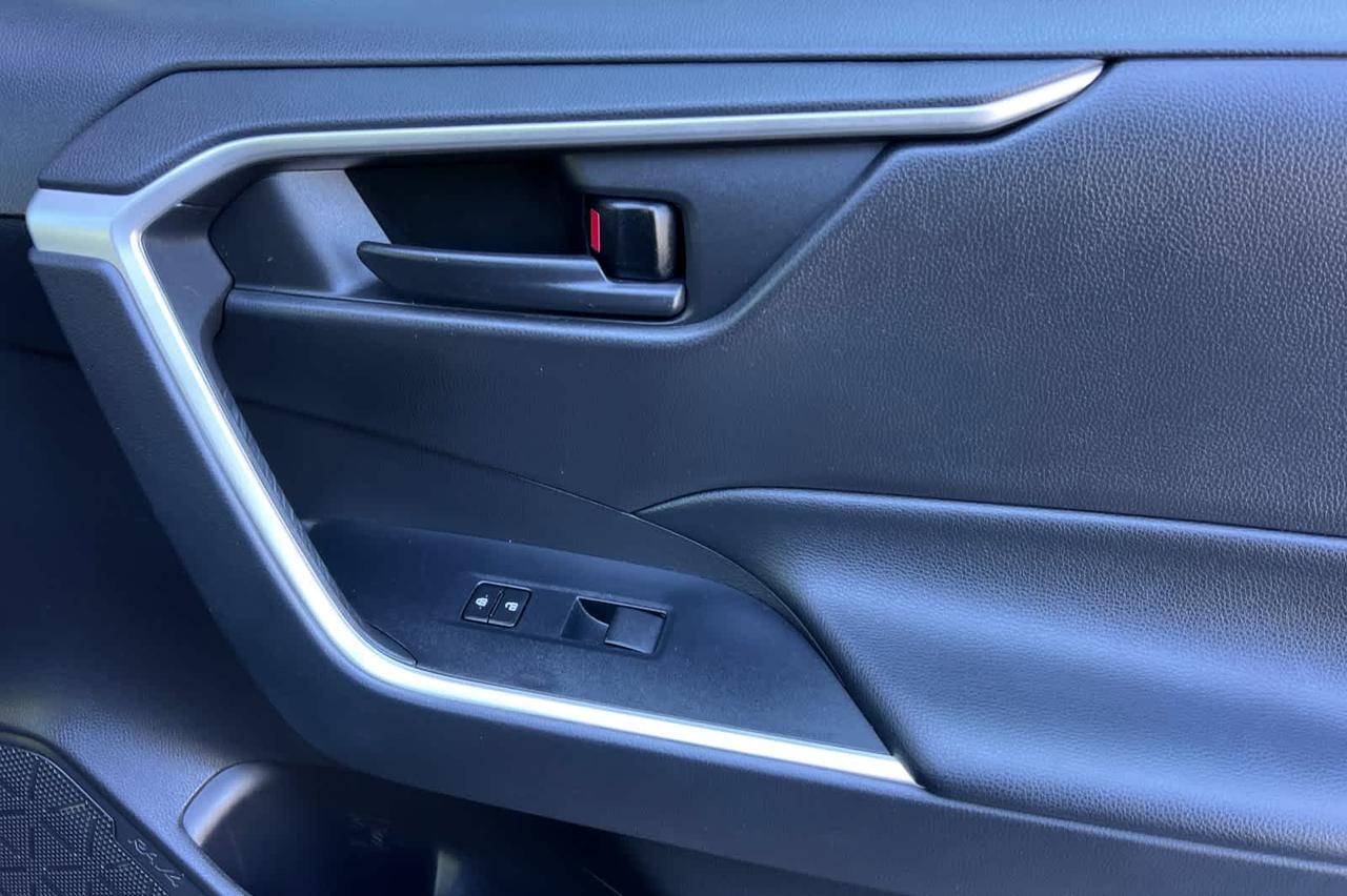 2021 Toyota RAV4 Hybrid LE Roseville CA