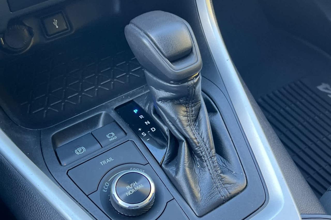 2021 Toyota RAV4 Hybrid LE Roseville CA