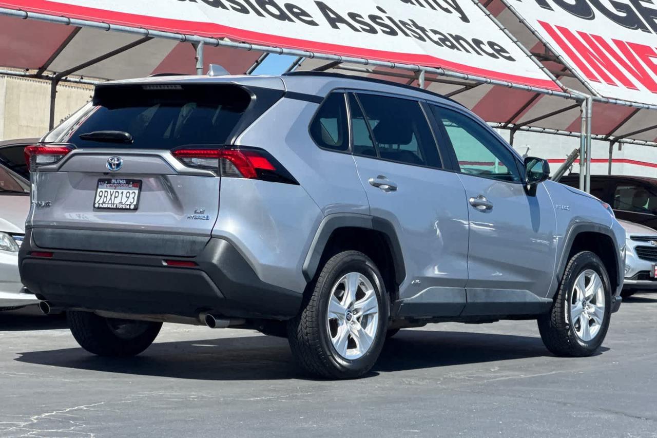 2021 Toyota RAV4 Hybrid LE