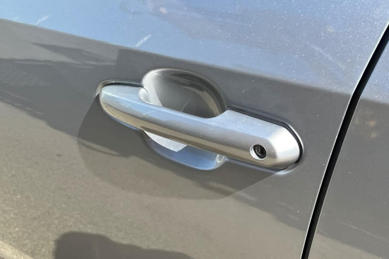 2021 Toyota RAV4 Hybrid LE Roseville CA