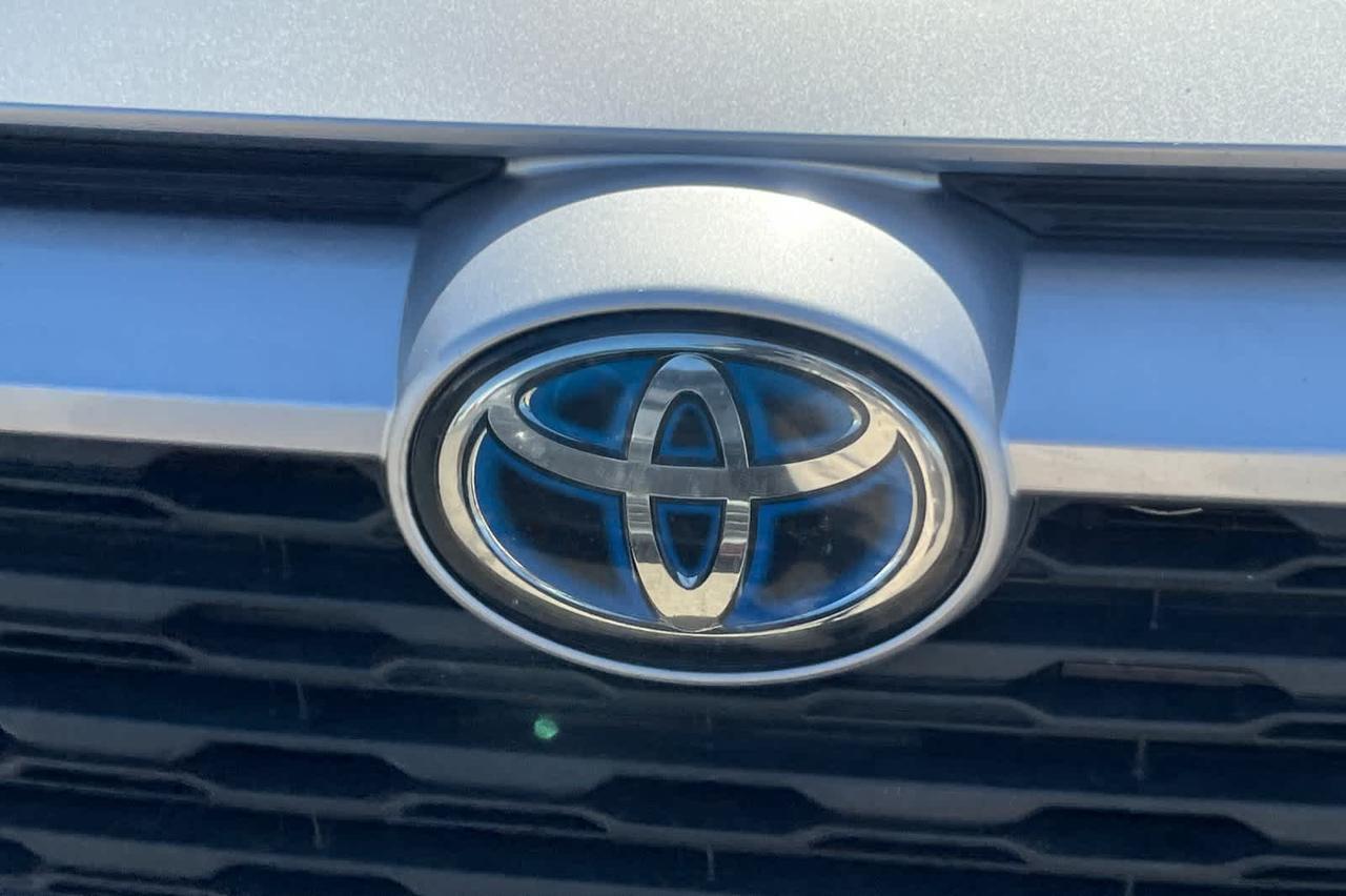 2021 Toyota RAV4 Hybrid LE Roseville CA
