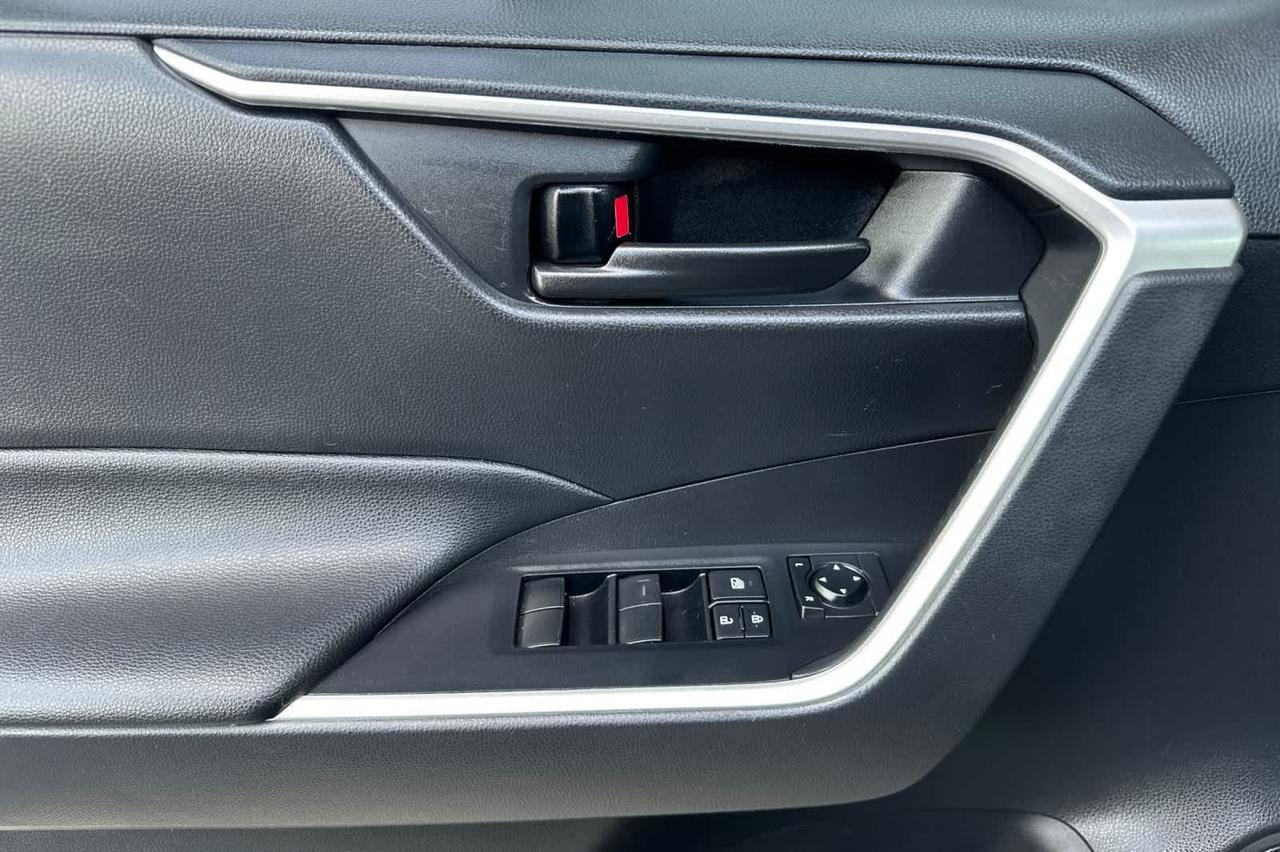 2021 Toyota RAV4 Hybrid LE Roseville CA
