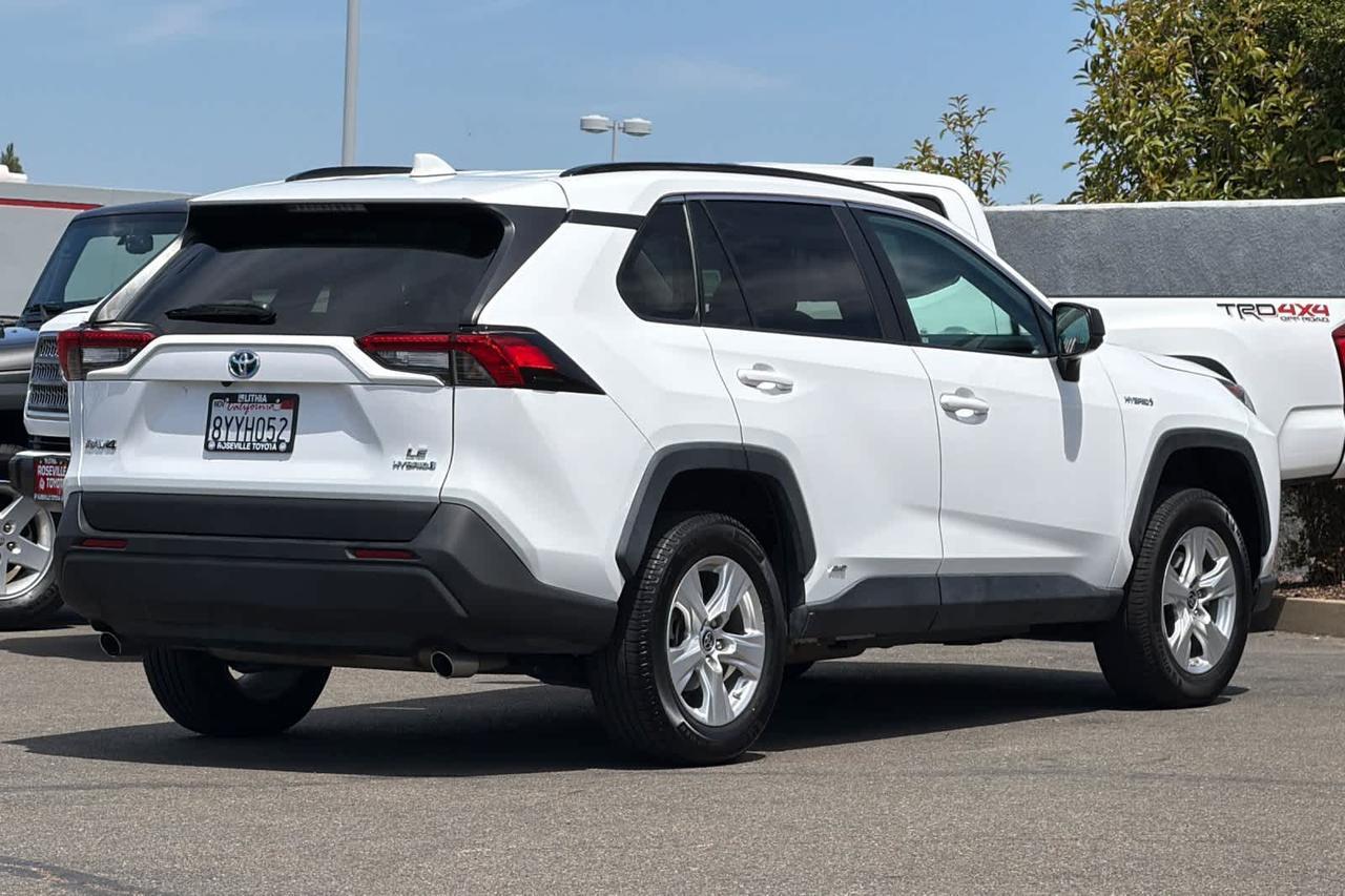 2021 Toyota RAV4 Hybrid LE
