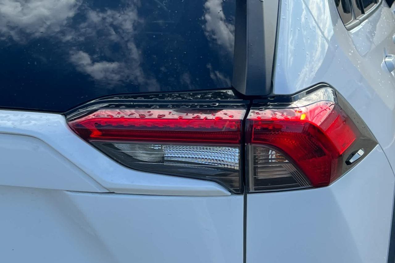 2021 Toyota RAV4 Hybrid LE Roseville CA