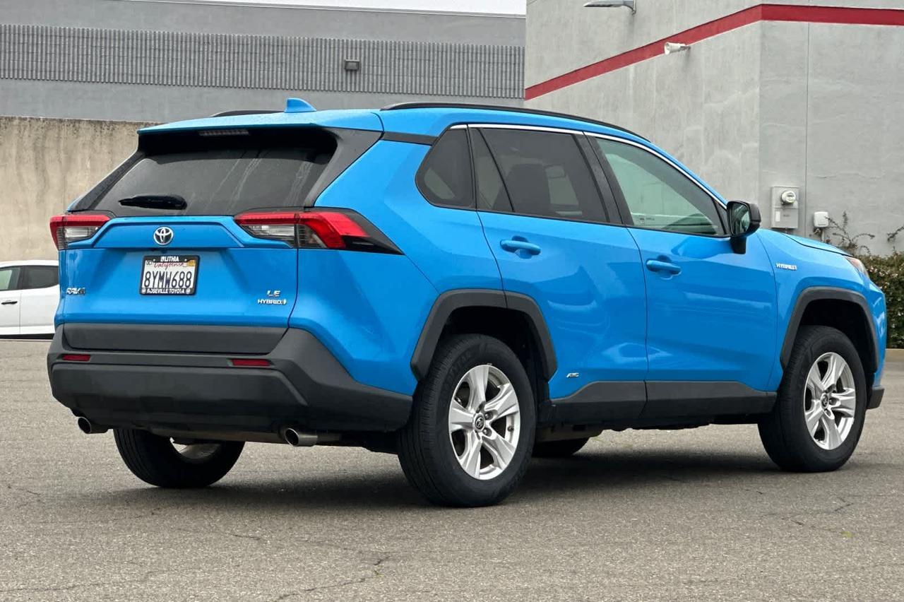 2021 Toyota RAV4 Hybrid LE