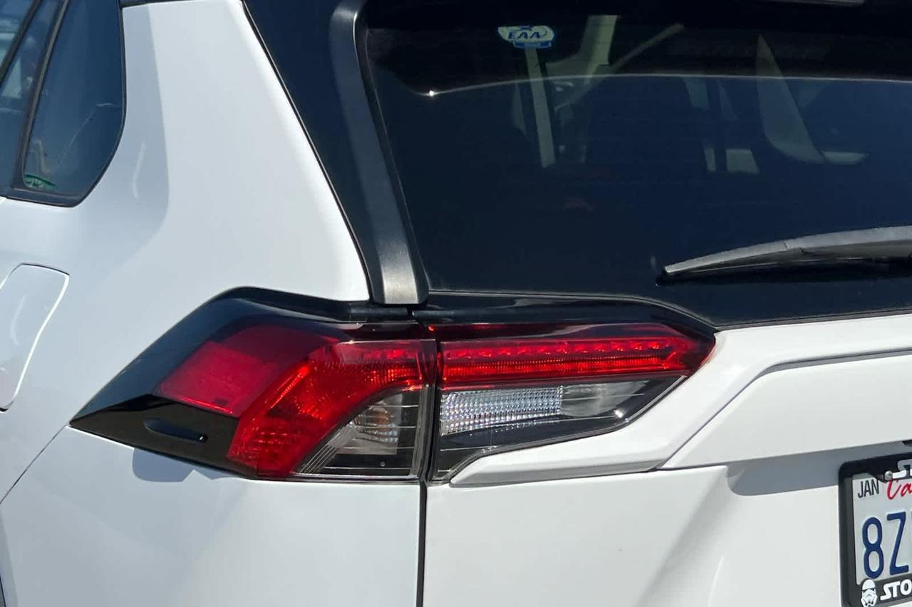 2021 Toyota RAV4 Hybrid LE Roseville CA