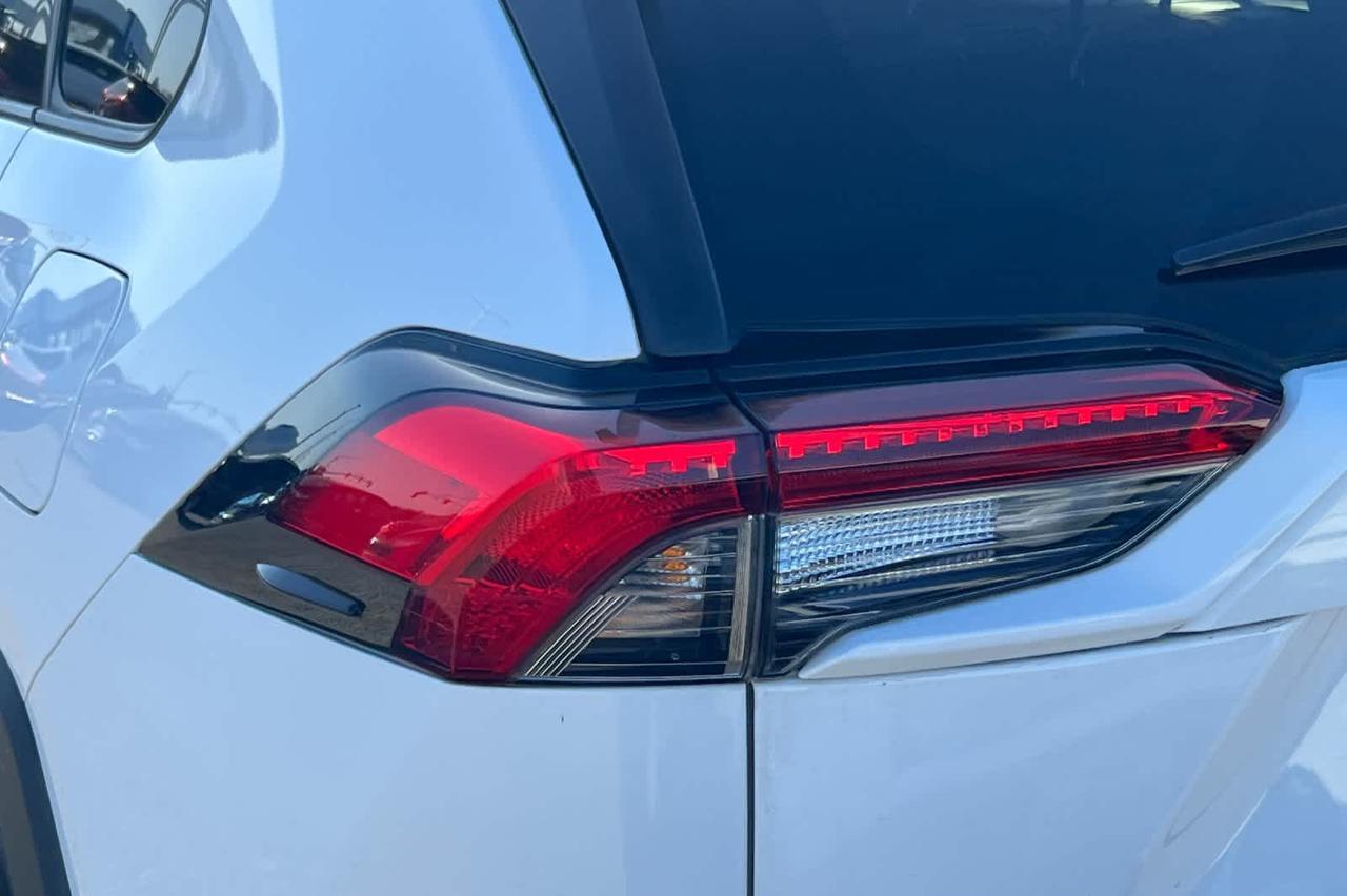 2021 Toyota RAV4 Hybrid LE Roseville CA