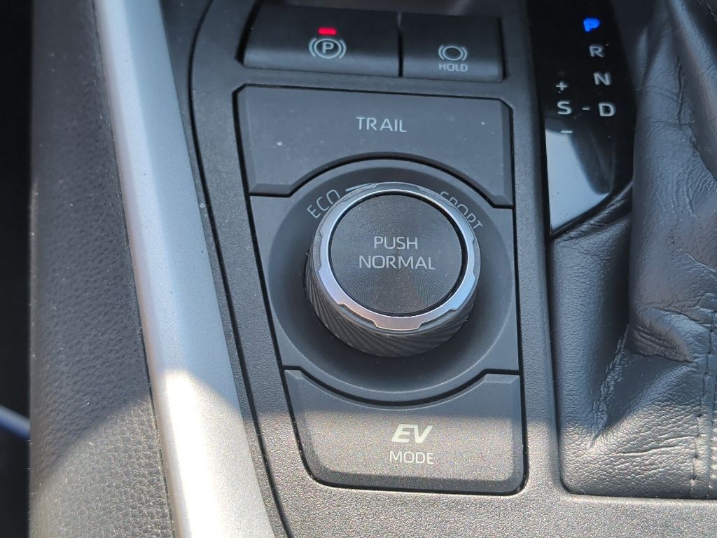 2021 Toyota RAV4 Hybrid LE Worcester MA