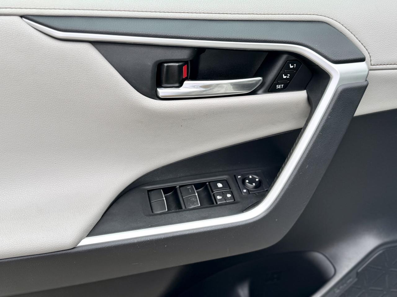 2021 Toyota RAV4 Hybrid Limited Elmhurst IL