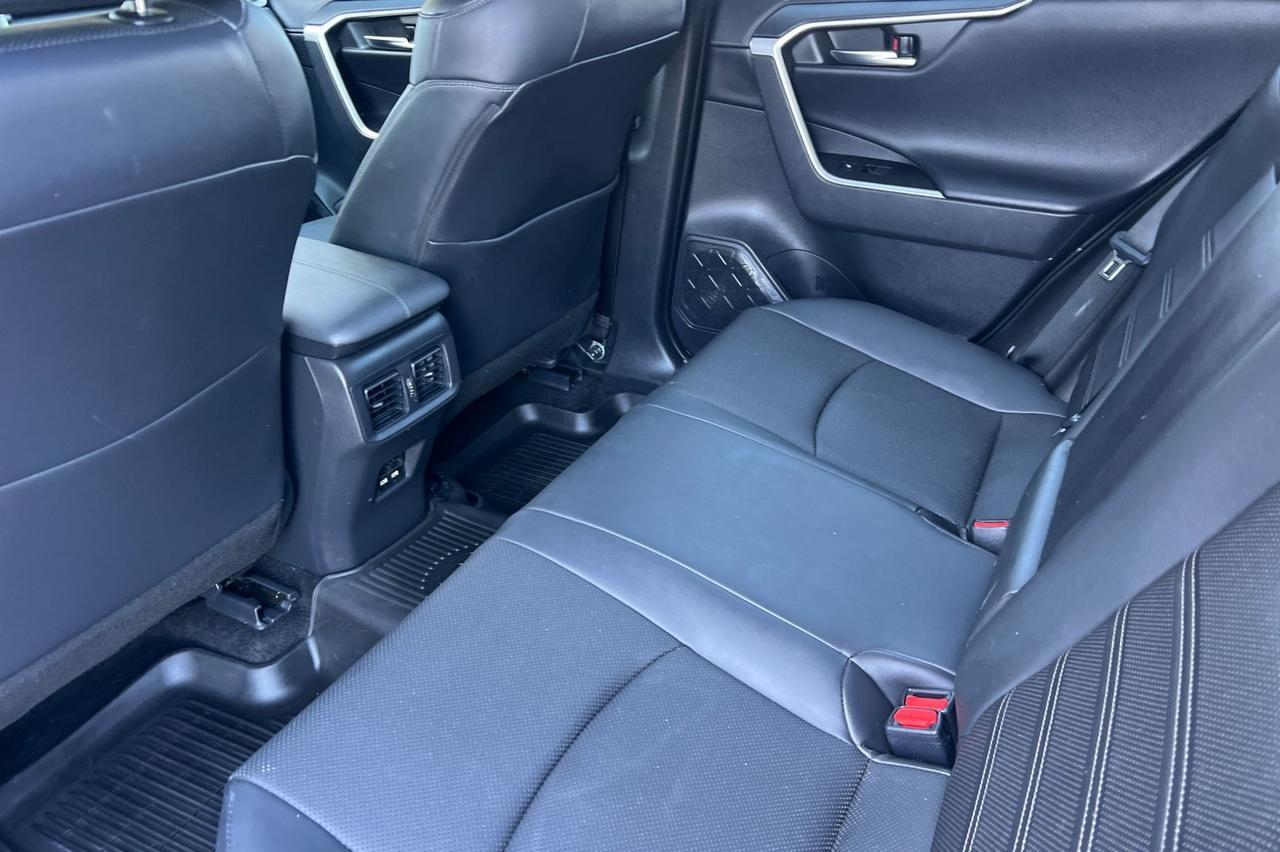 2021 Toyota RAV4 Hybrid Limited Ontario OR