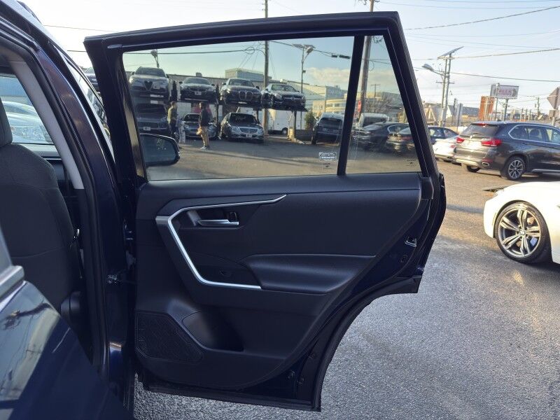 2021 Toyota RAV4 Hybrid XLE AWD Arlington VA