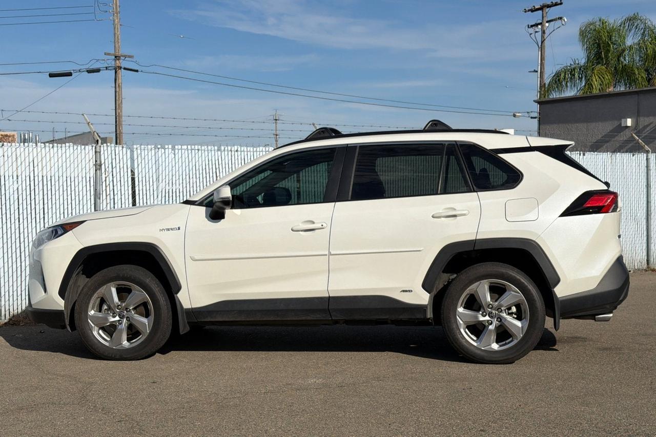2021 Toyota RAV4 Hybrid XLE Premium