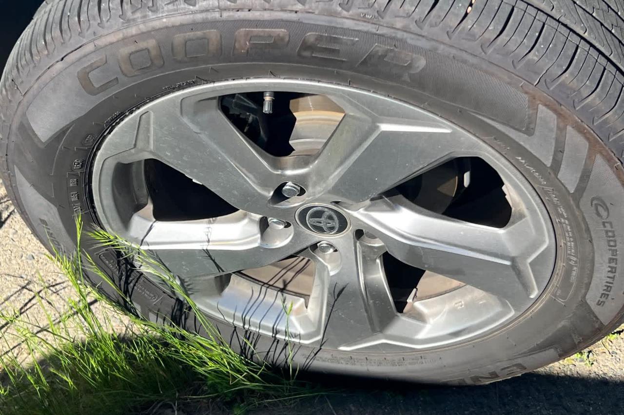 2021 Toyota RAV4 Hybrid XLE Premium Roseville CA