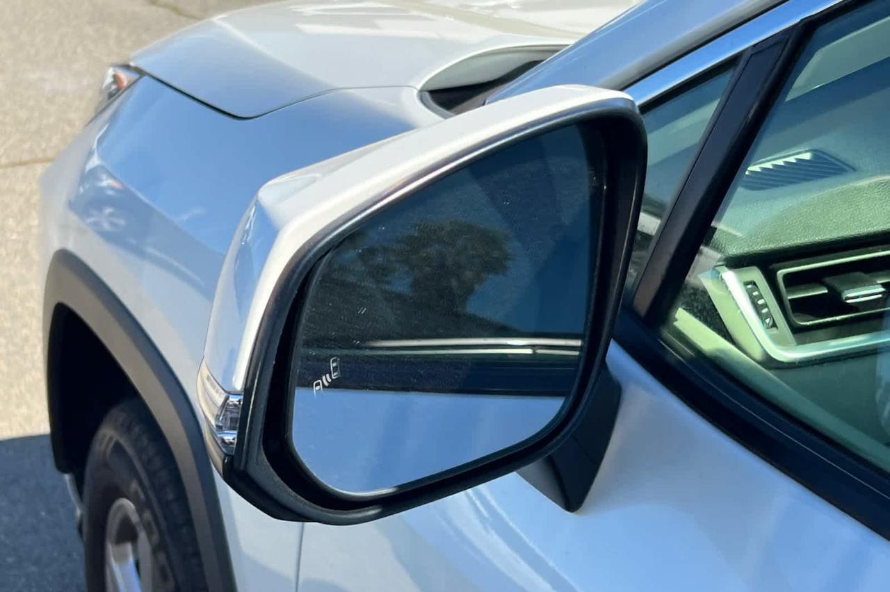 2021 Toyota RAV4 Hybrid XLE Premium Roseville CA