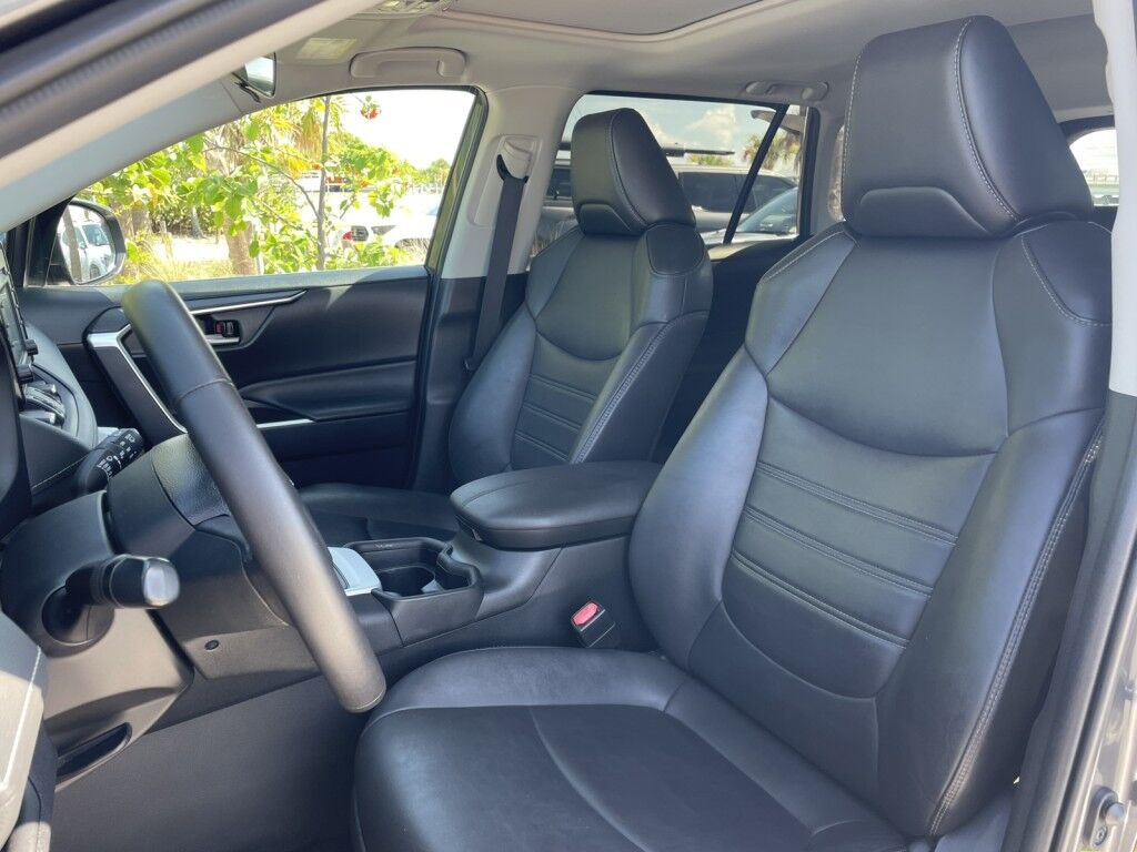 2021 Toyota RAV4 Hybrid XLE Premium Sarasota FL