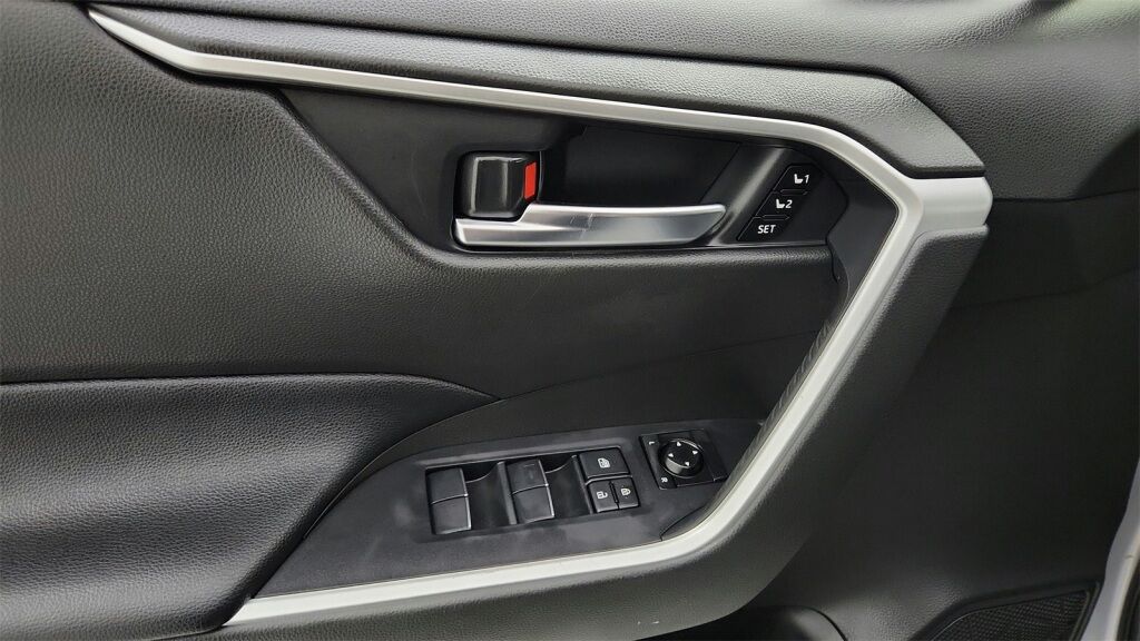 2021 Toyota RAV4 Hybrid XLE Premium Laurel MD