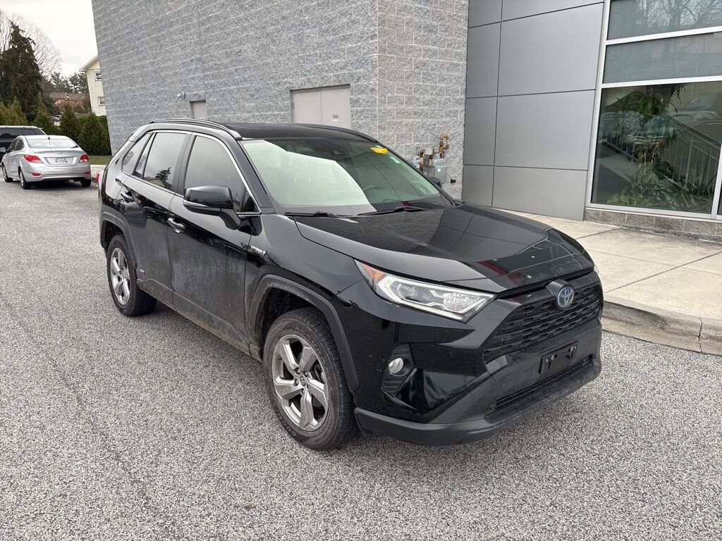 2021 Toyota RAV4 Hybrid XLE Premium