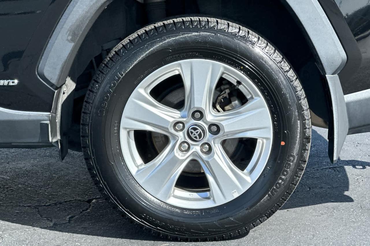 2021 Toyota RAV4 Hybrid XLE Roseville CA