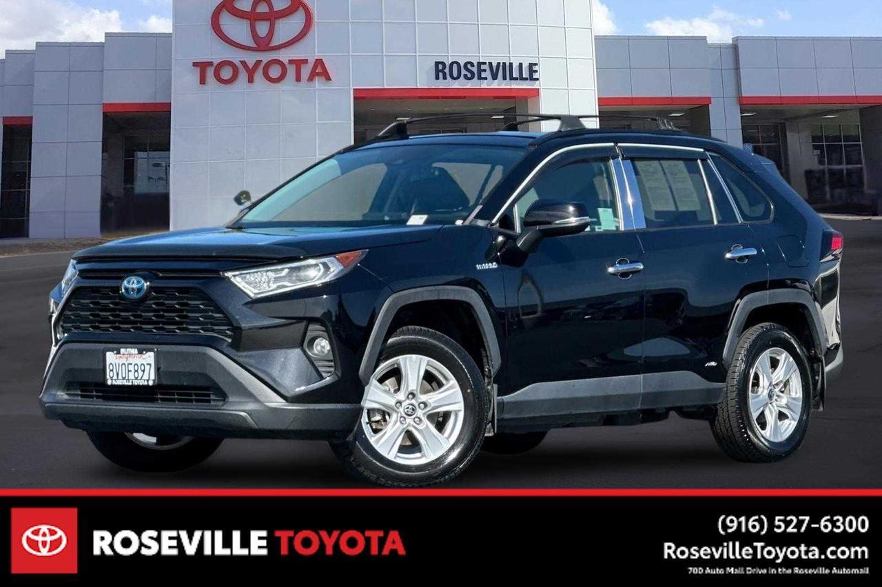 2021 Toyota RAV4 Hybrid XLE