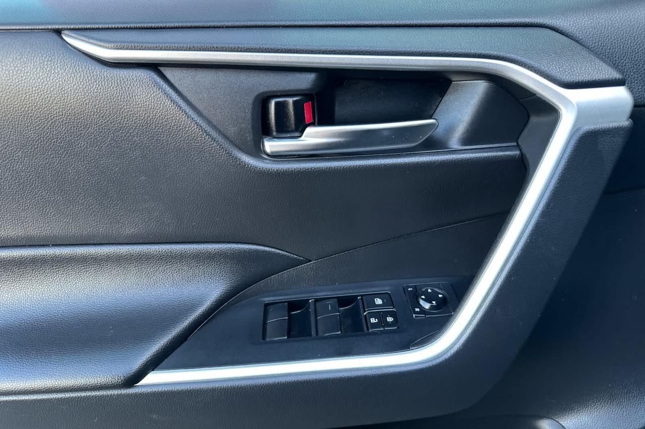 2021 Toyota RAV4 Hybrid XLE Roseville CA