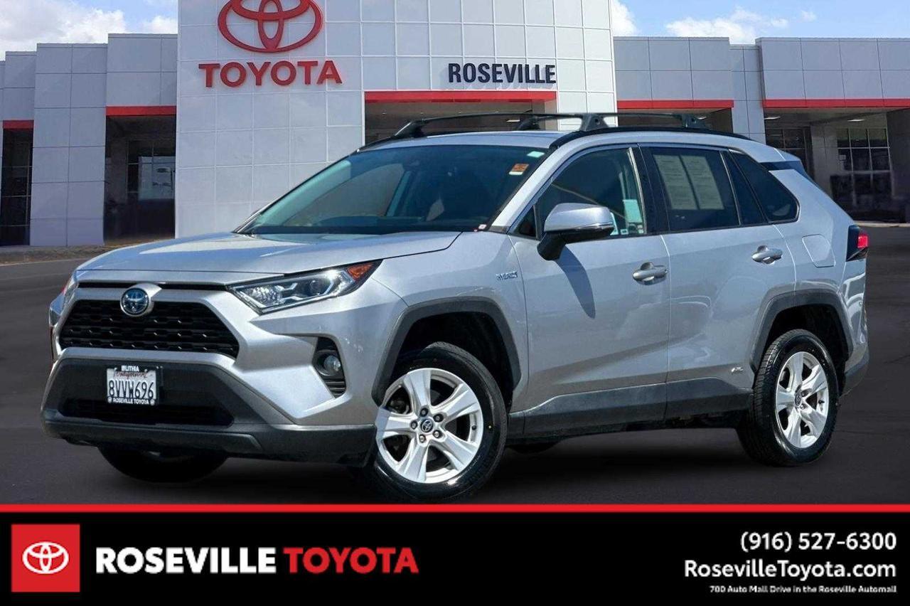 2021 Toyota RAV4 Hybrid XLE