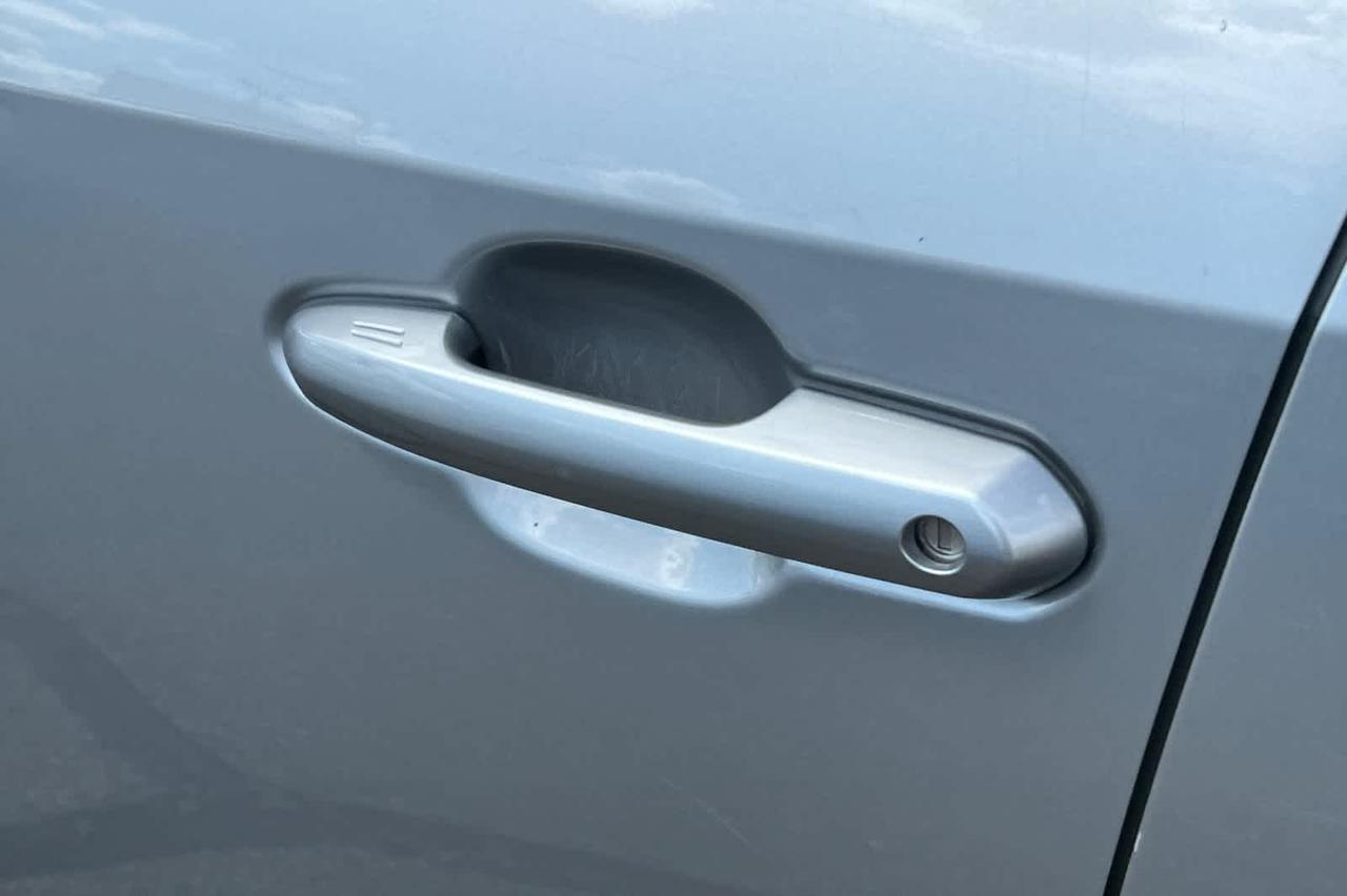 2021 Toyota RAV4 Hybrid XLE Roseville CA