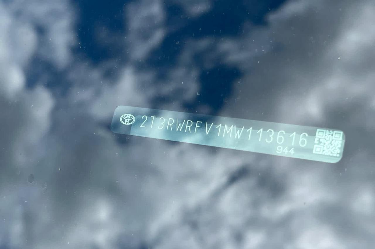 2021 Toyota RAV4 Hybrid XLE Roseville CA