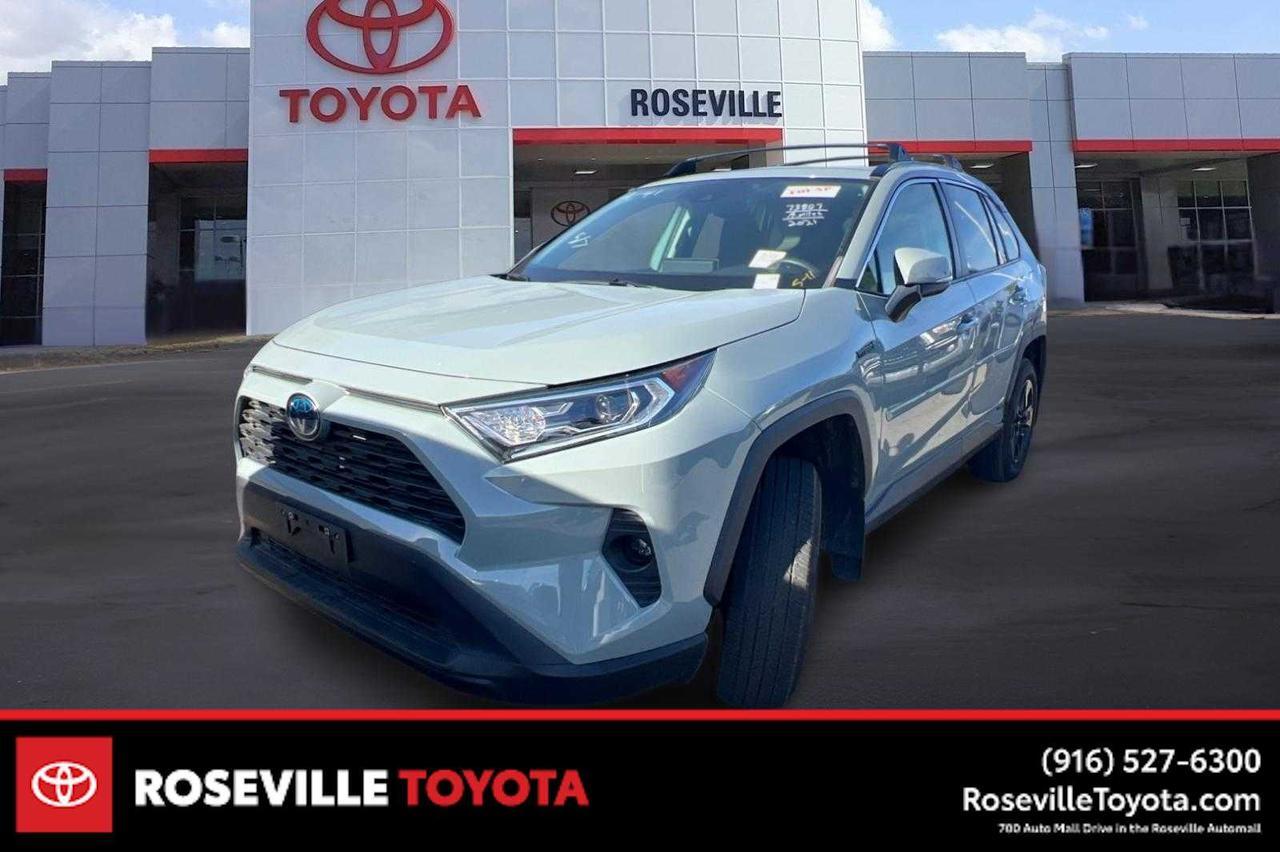 2021 Toyota RAV4 Hybrid XLE