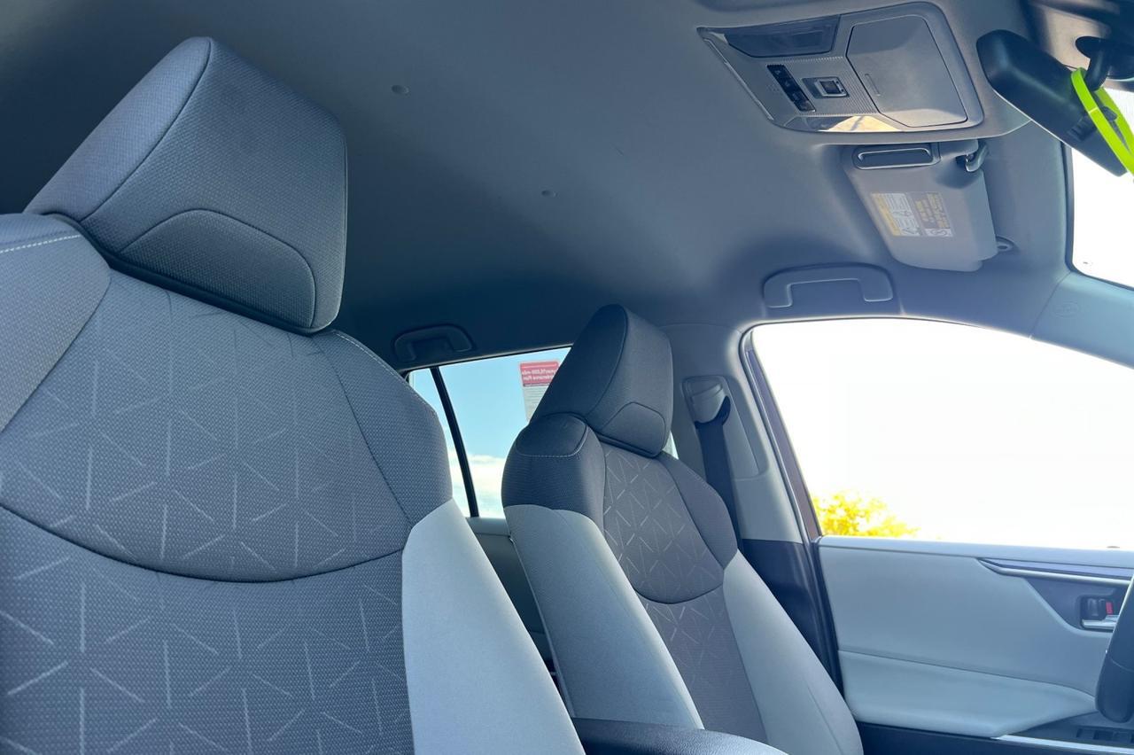 2021 Toyota RAV4 Hybrid XLE Ontario OR