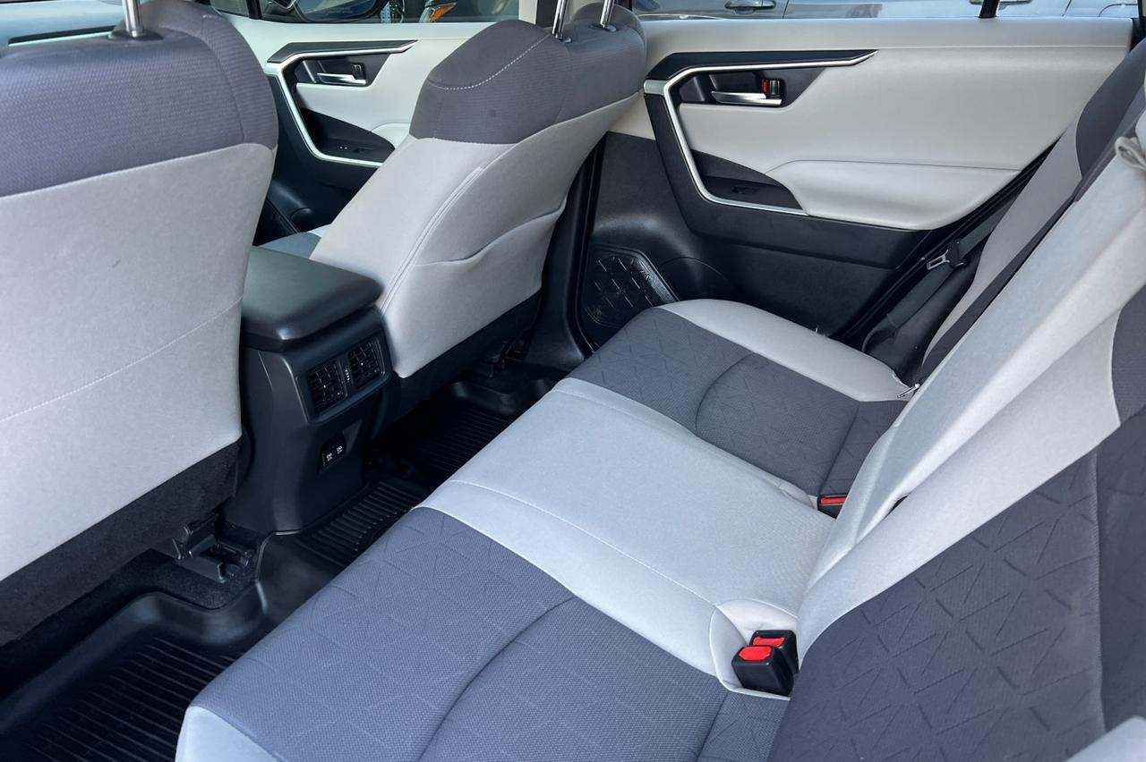 2021 Toyota RAV4 Hybrid XLE Ontario OR