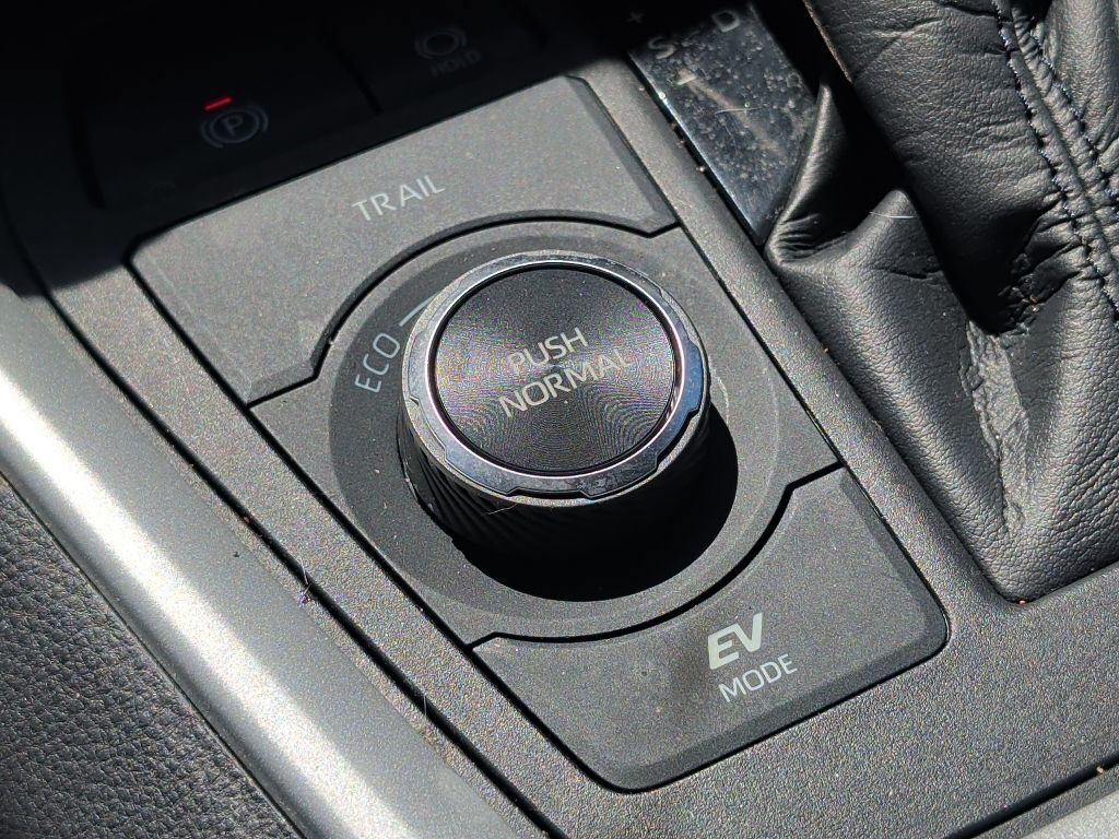 2021 Toyota RAV4 Hybrid XLE Worcester MA