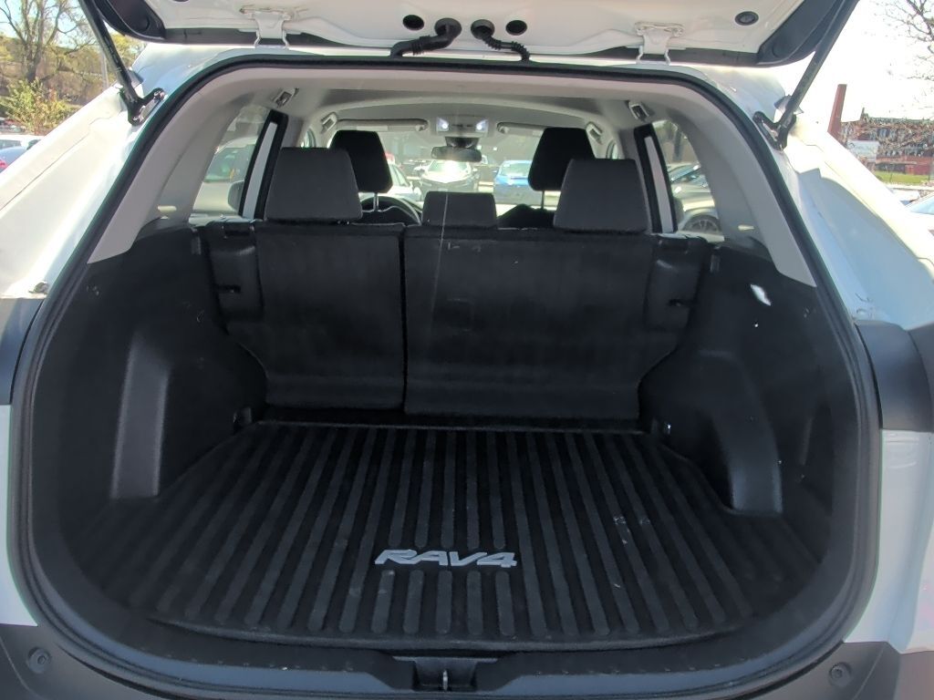 2021 Toyota RAV4 Hybrid XLE Worcester MA