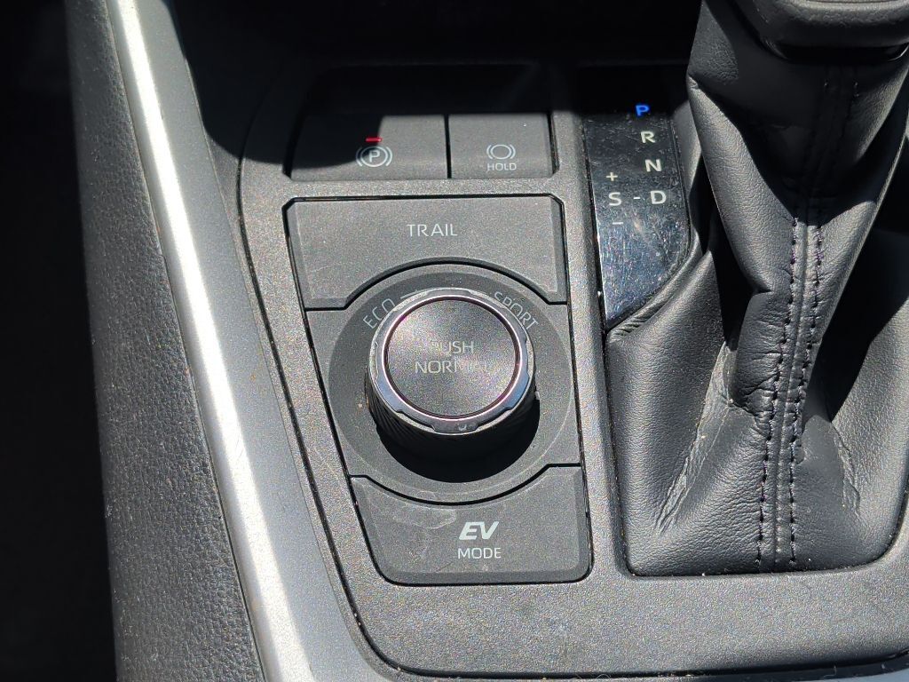 2021 Toyota RAV4 Hybrid XLE Worcester MA