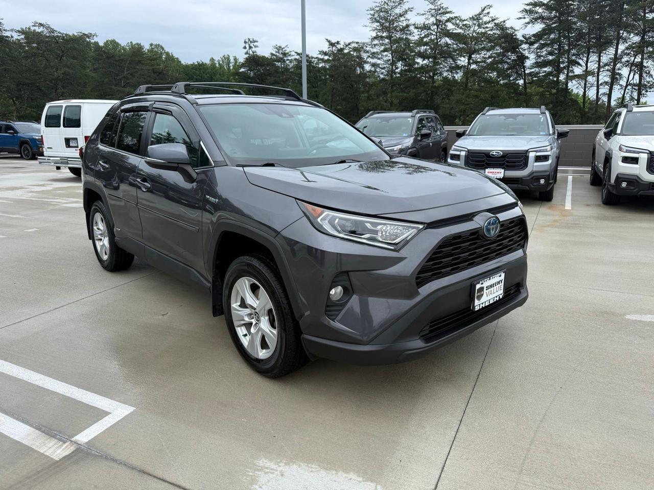 2021 Toyota RAV4 Hybrid XLE