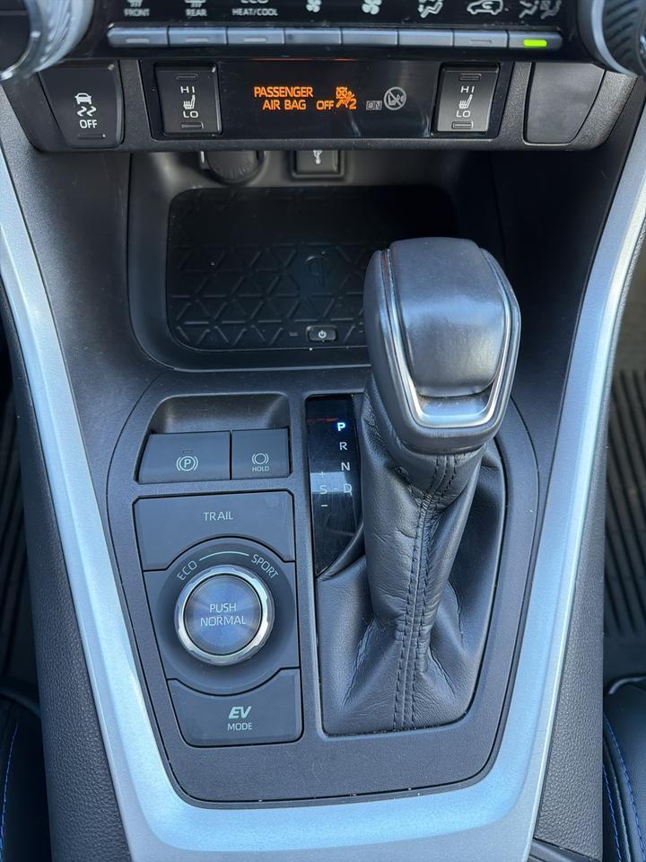 2021 Toyota RAV4 Hybrid XSE Bend OR