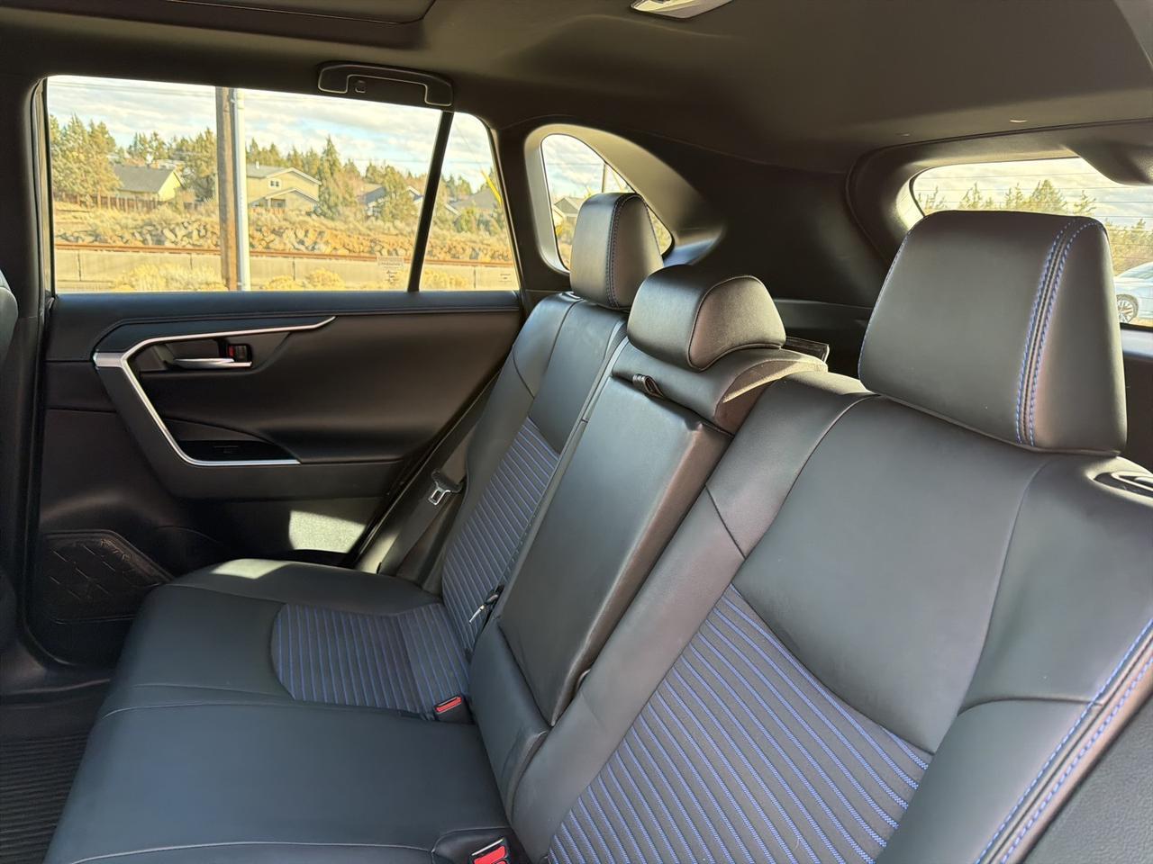 2021 Toyota RAV4 Hybrid XSE Bend OR