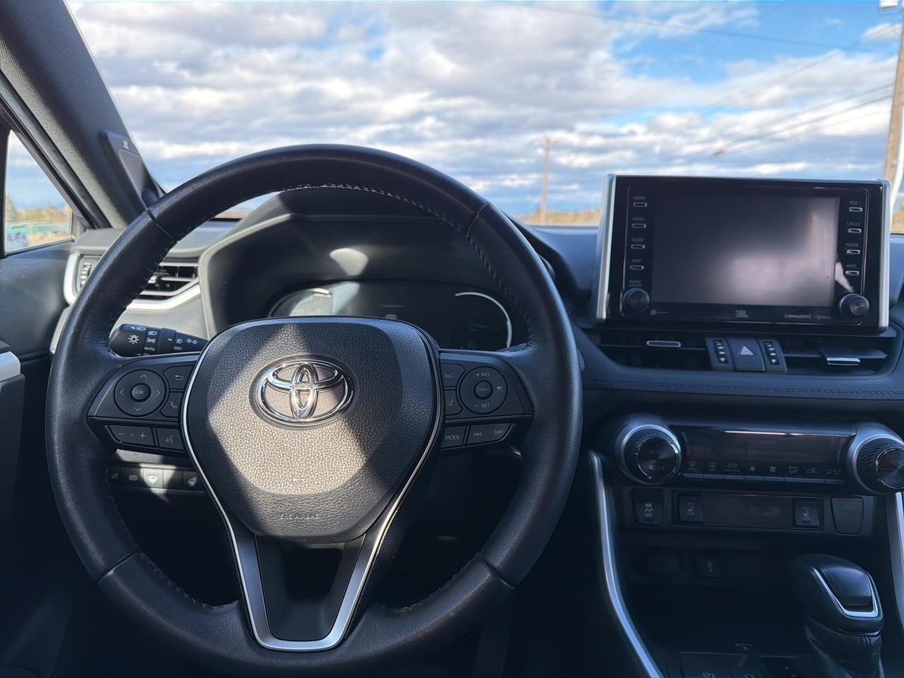 2021 Toyota RAV4 Hybrid XSE Bend OR