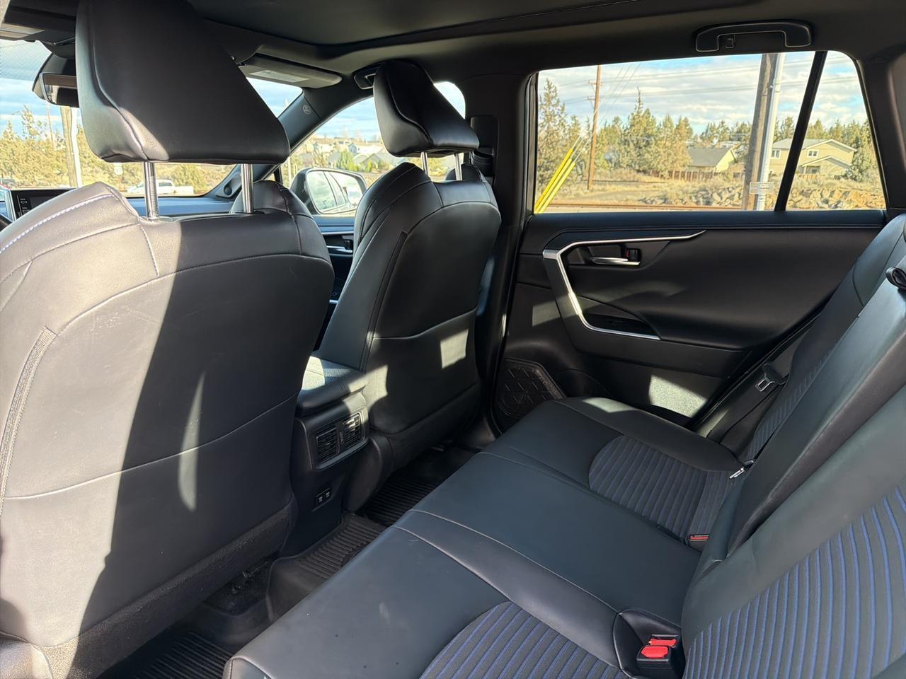 2021 Toyota RAV4 Hybrid XSE Bend OR